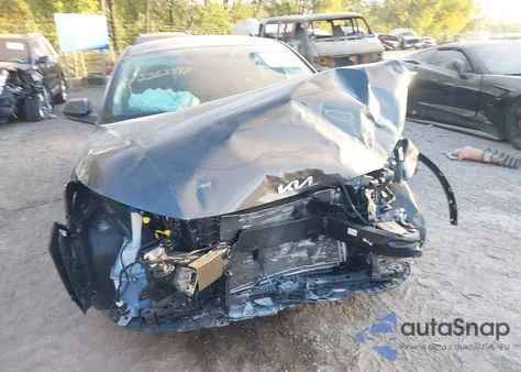 2025 Kia K4 Lx from USA, damaged, VIN 3KPFT4DE1SE145329